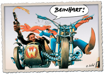 Bildmontage aus Comiczeichnung von Werner auf dem Motorrad mit Foto von Brösel mit Bölkstoff im Beifahrersitz